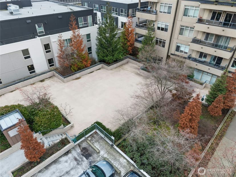 Property photo for 1000 N Aurora Avenue #409, Seattle photo 29