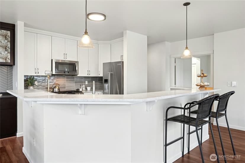 Property photo for 1000 N Aurora Avenue #409, Seattle photo 13