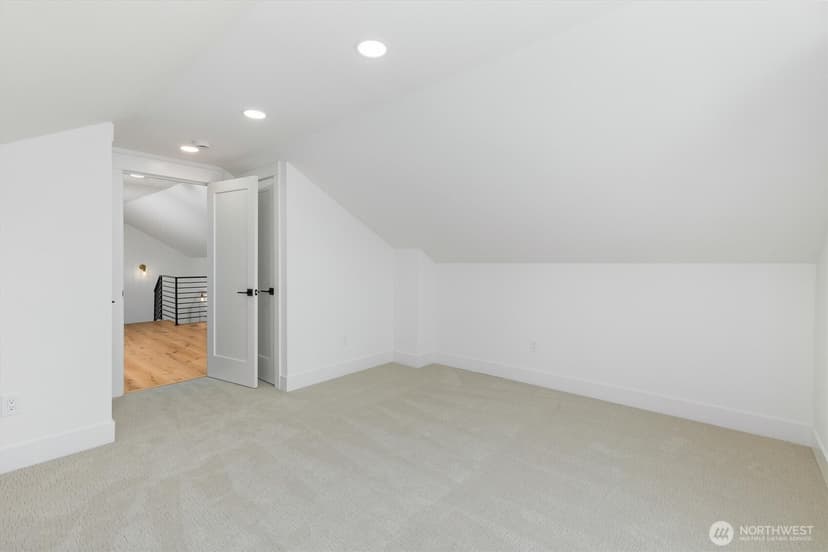Property photo for 7743 Seward Park Avenue S, Seattle photo 17