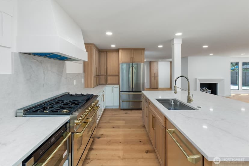 Property photo for 7743 Seward Park Avenue S, Seattle photo 8