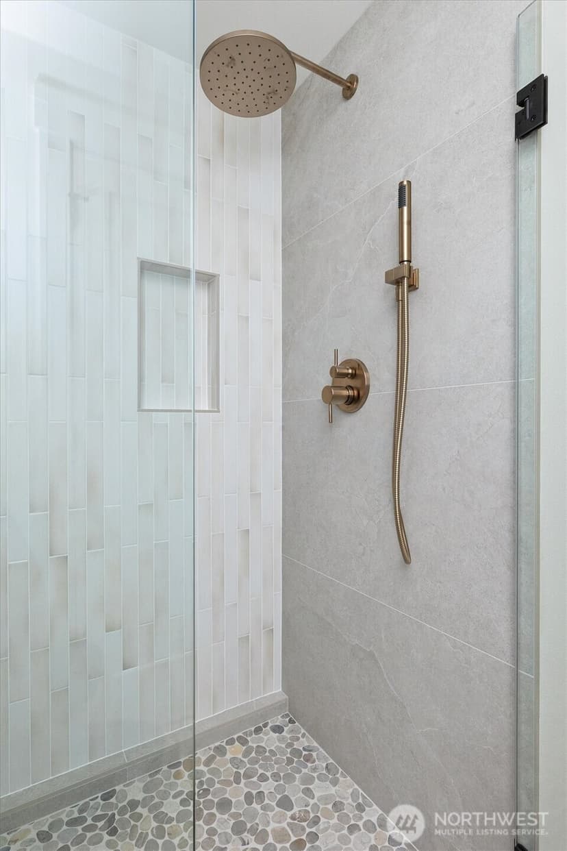 Property photo for 7743 Seward Park Avenue S, Seattle photo 23