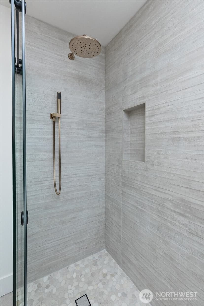 Property photo for 7743 Seward Park Avenue S, Seattle photo 14