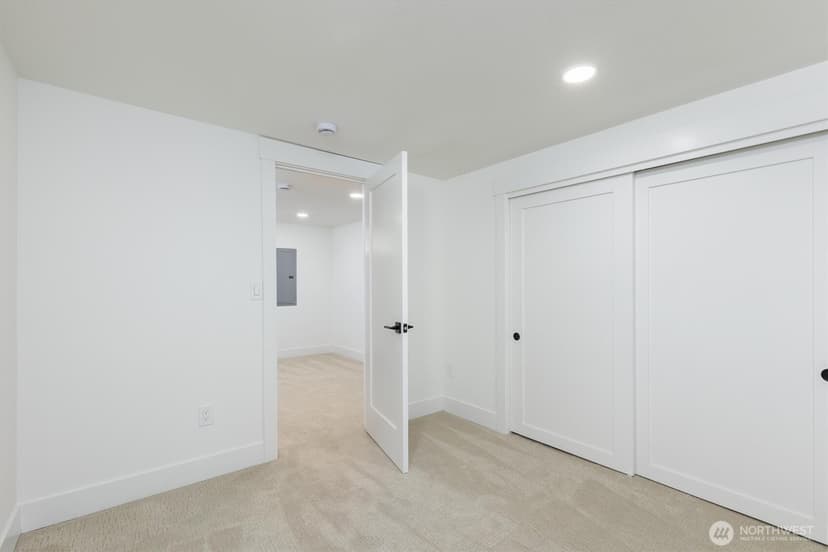 Property photo for 7743 Seward Park Avenue S, Seattle photo 19