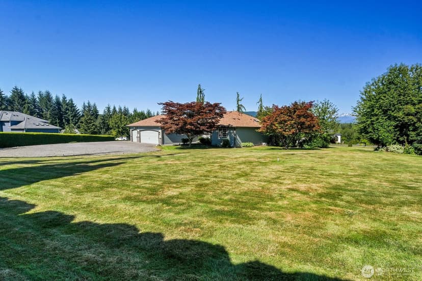 Property photo for 11428 128th Drive NE, Lake Stevens photo 3