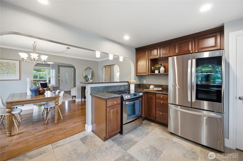 Property photo for 7623 46th Avenue S, Seattle photo 10