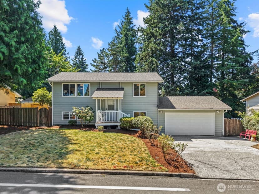Property photo for 12627 NE 157th Street, Woodinville photo 4