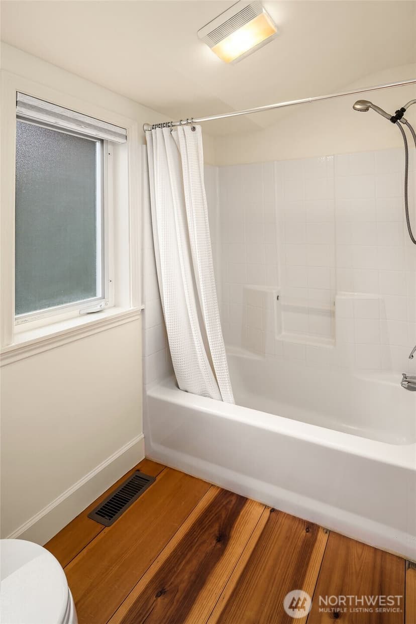 Property photo for 2038 9th Street W, Kirkland photo 25