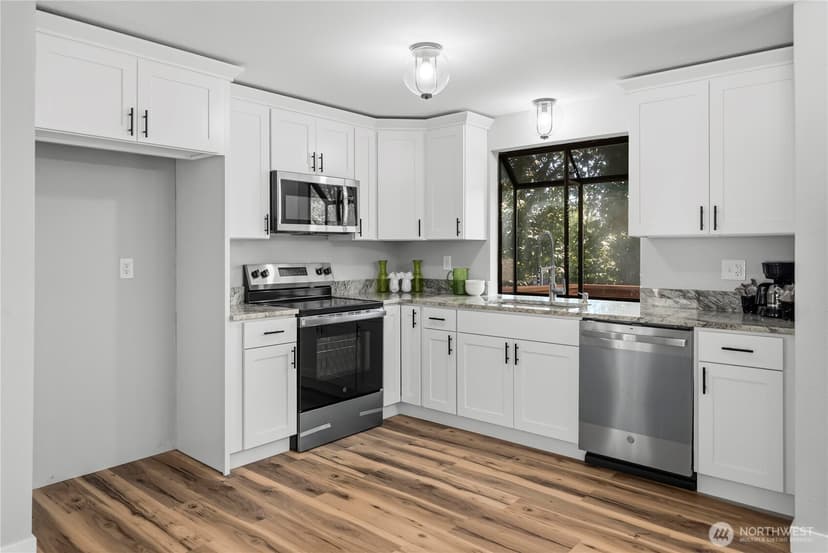 Property photo for 7058 Corfu Boulevard NE, Bremerton photo 10