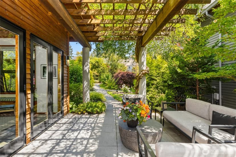 Property photo for 175 Wood Avenue SW, Bainbridge Island photo 4