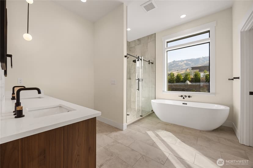 Property photo for 21 Loretta Lane, Chelan photo 36