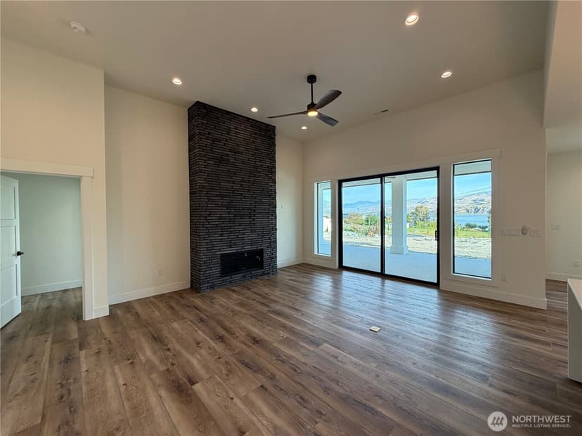 Property photo for 21 Loretta Lane, Chelan photo 13