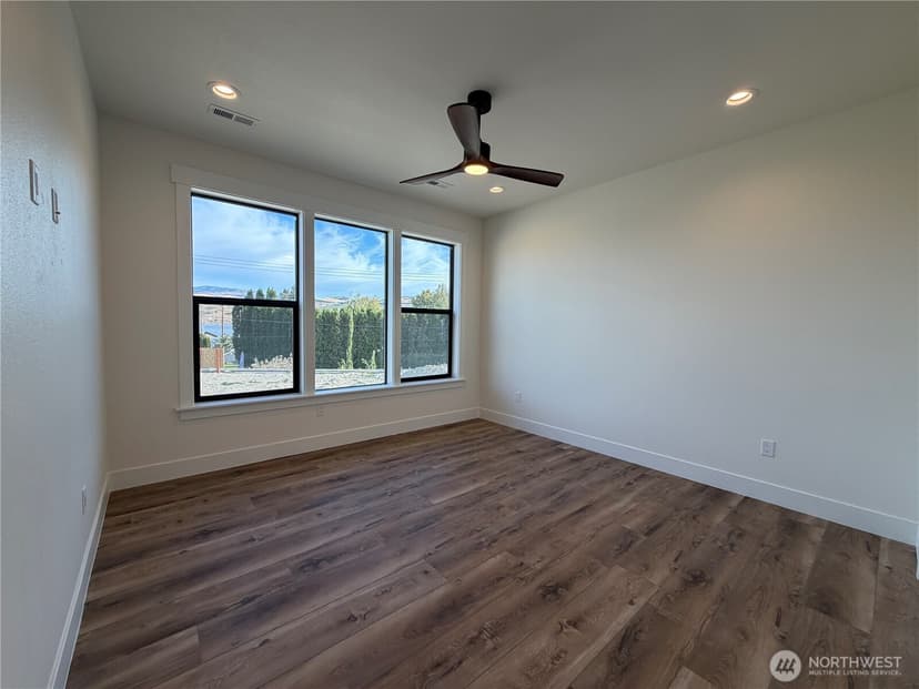 Property photo for 21 Loretta Lane, Chelan photo 45