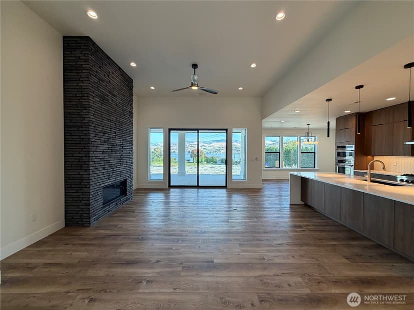 Property photo for 21 Loretta Lane, Chelan photo 11