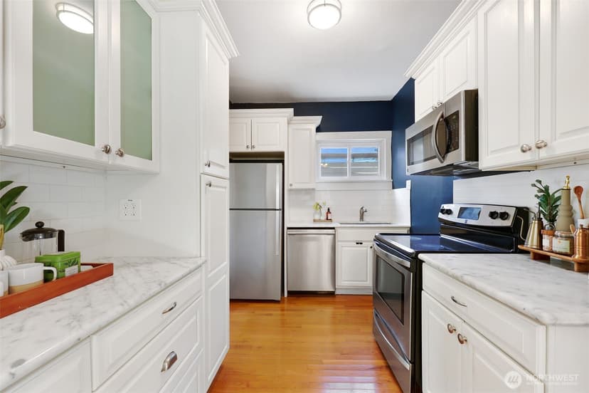 Property photo for 516 W Howe Street, Seattle photo 10