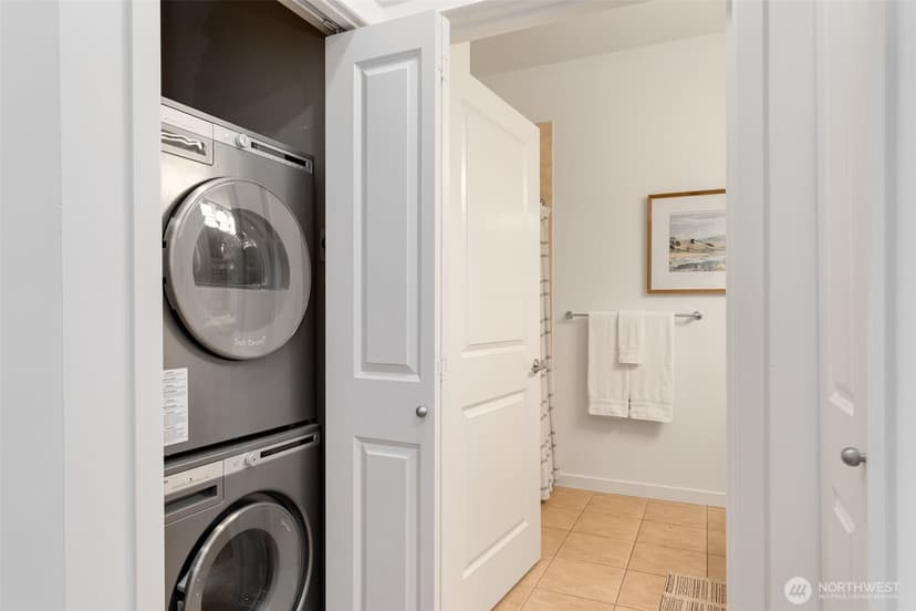 Property photo for 530 4th Avenue W #508, Seattle photo 22