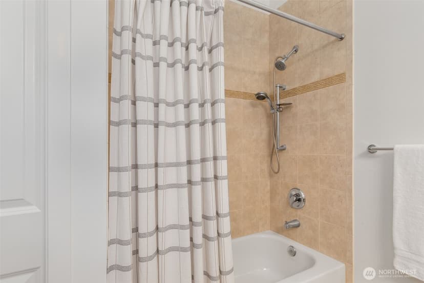 Property photo for 530 4th Avenue W #508, Seattle photo 24