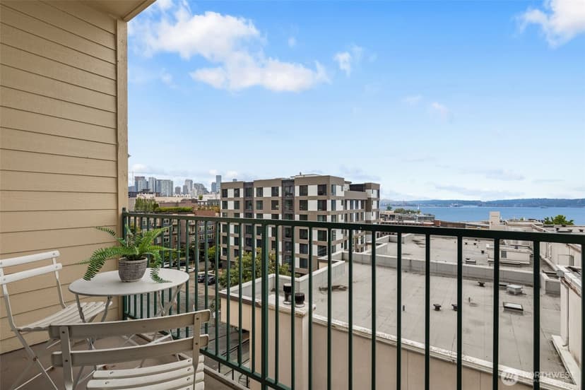 Property photo for 530 4th Avenue W #508, Seattle photo 7