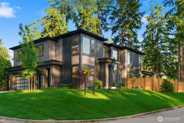 Property photo for 15103 SE 41st Place, Bellevue photo 2