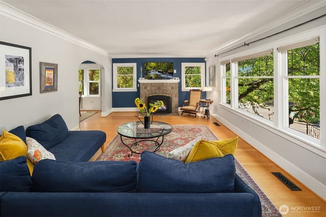 Property photo for 6702 5th Avenue NW, Seattle photo 5