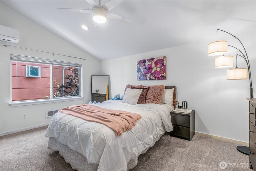 Property photo for 9229 17th Avenue SW #A, Seattle photo 17