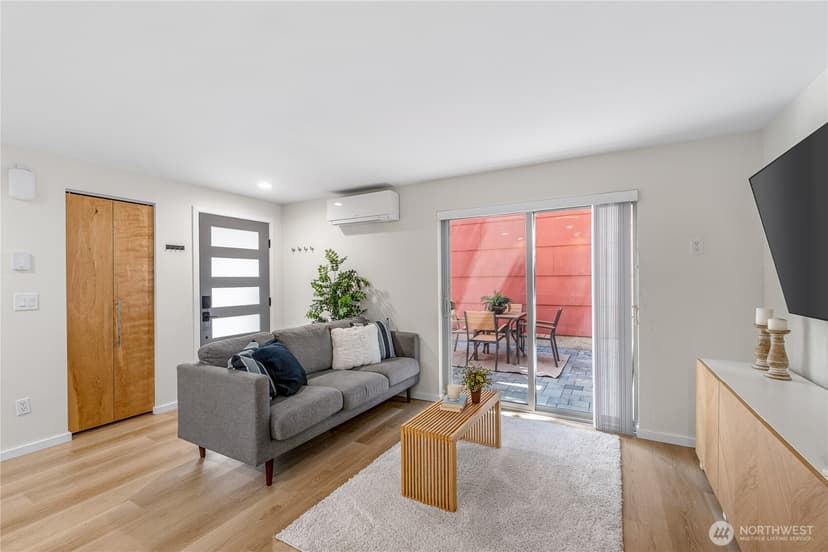 Property photo for 9229 17th Avenue SW #A, Seattle photo 5