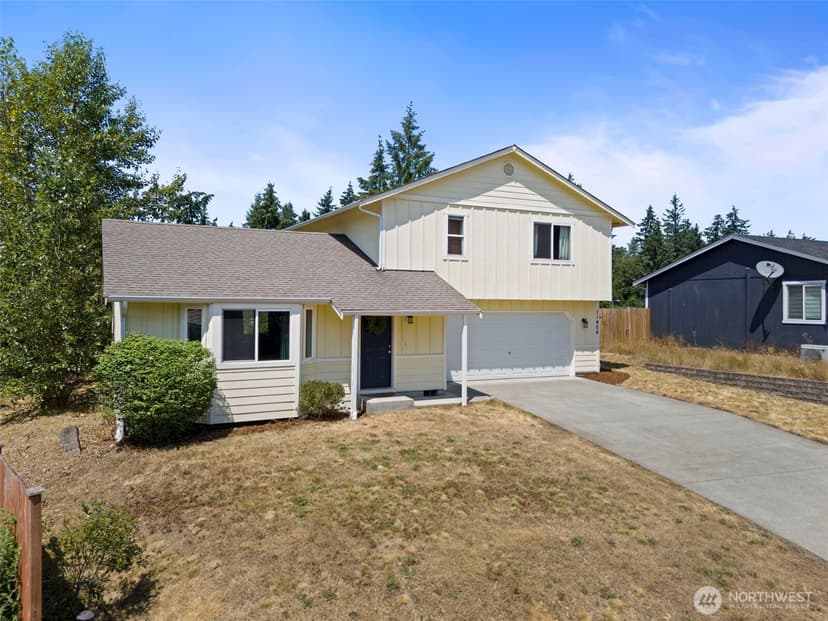 Property photo for 11406 203rd Avenue E, Bonney Lake photo 2