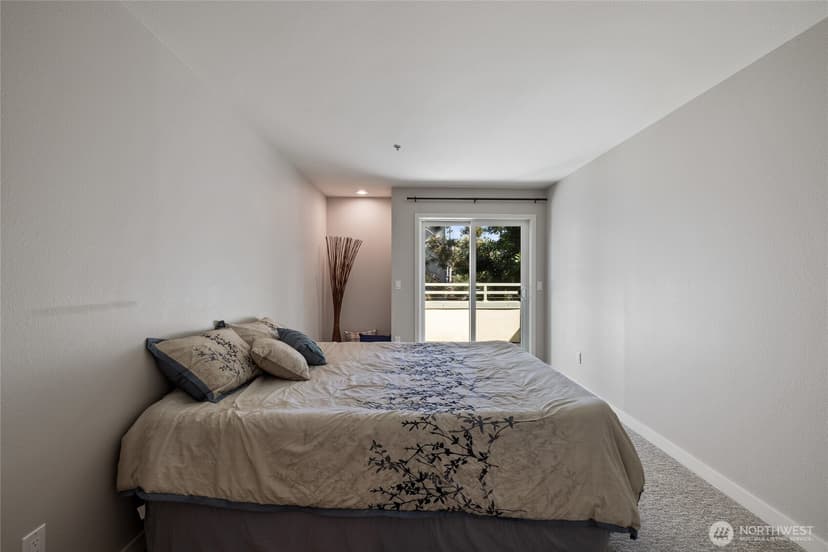 Property photo for 6300 32nd Avenue NW #302, Seattle photo 22