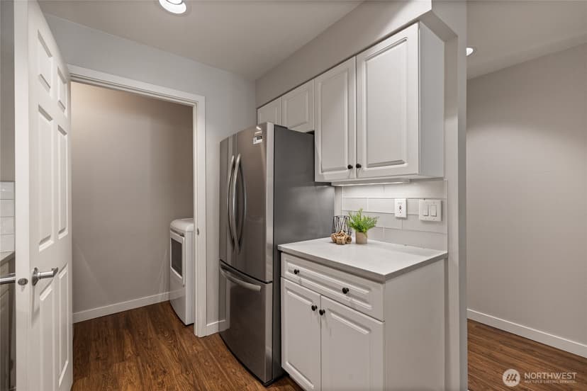 Property photo for 6300 32nd Avenue NW #302, Seattle photo 15