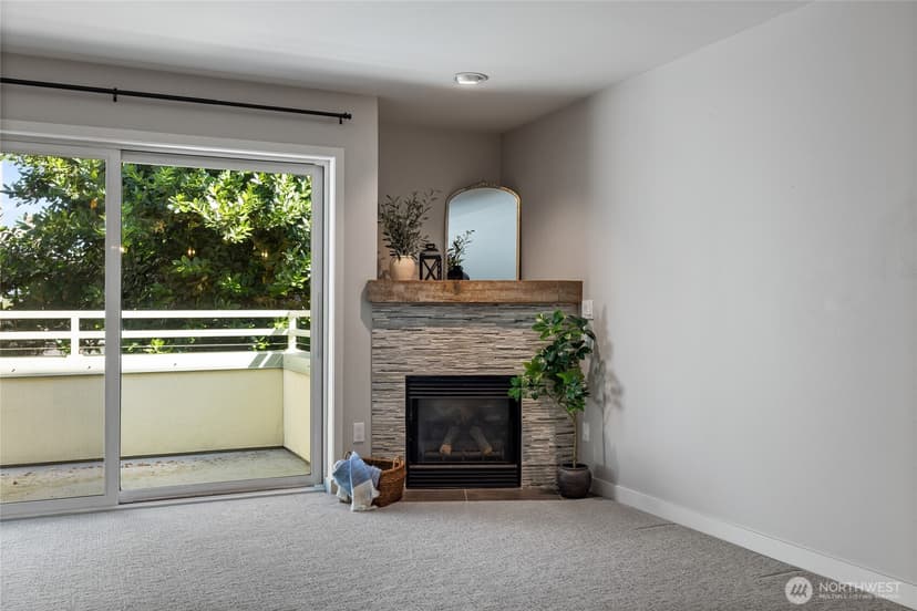 Property photo for 6300 32nd Avenue NW #302, Seattle photo 5