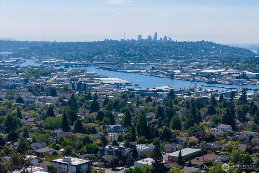 Property photo for 6300 32nd Avenue NW #302, Seattle photo 33