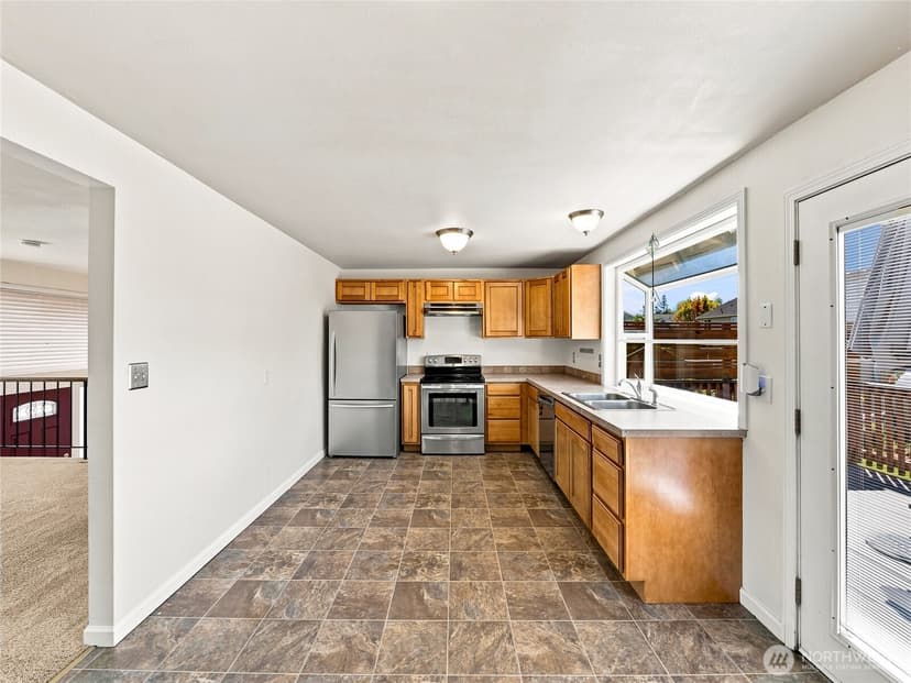 Property photo for 12629 SE 277th Place, Kent photo 6