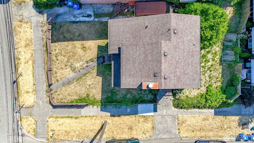 Property photo for 1601 E Alder Street, Seattle photo 9