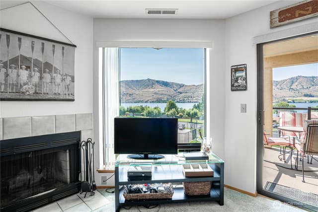 Property photo for 100 Lake Chelan Shores #17-11, Chelan photo 3