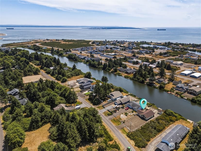 Property photo for 911 Mount Olympus Avenue SE, Ocean Shores photo 27