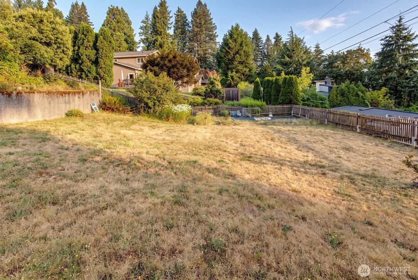 Property photo for 2444 72nd Avenue SE, Mercer Island photo 10