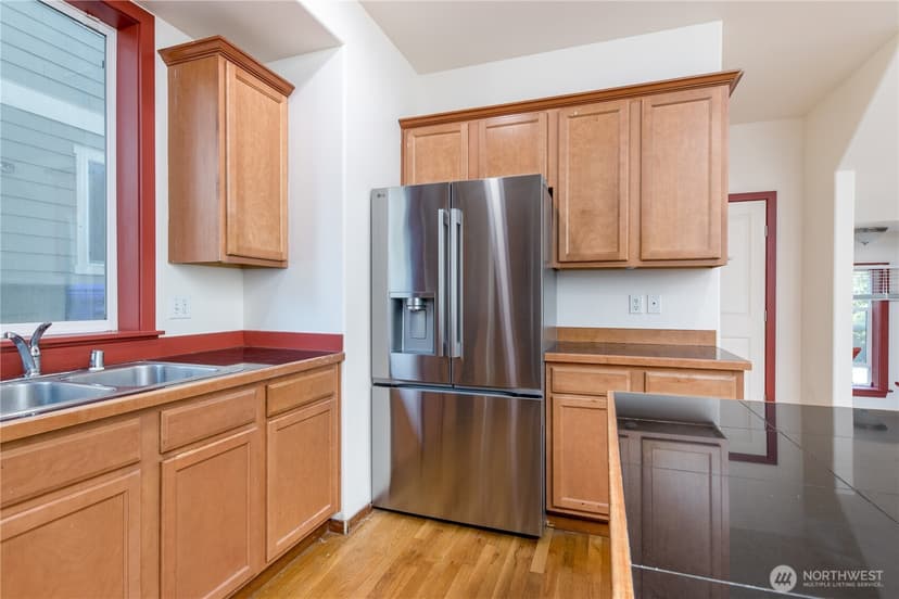 Property photo for 1102 Chestnut Street, Everett photo 22