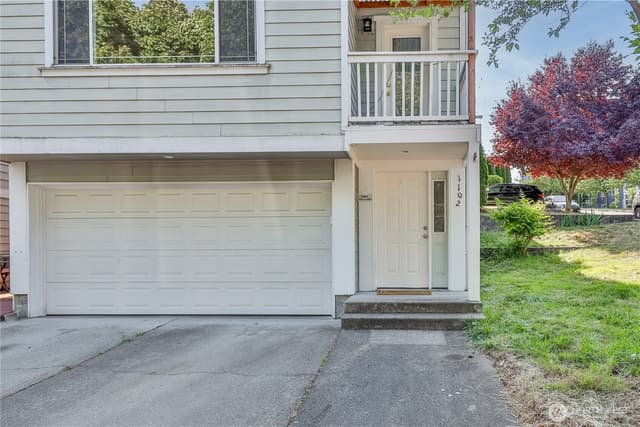 Property photo for 1102 Chestnut Street, Everett photo 3