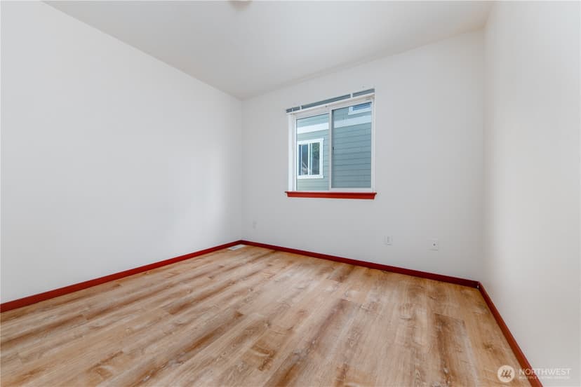 Property photo for 1102 Chestnut Street, Everett photo 8
