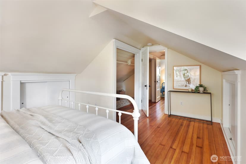 Property photo for 1812 N 39th, Seattle photo 18
