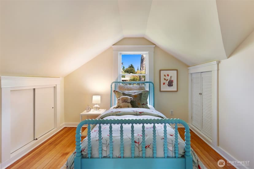 Property photo for 1812 N 39th, Seattle photo 19
