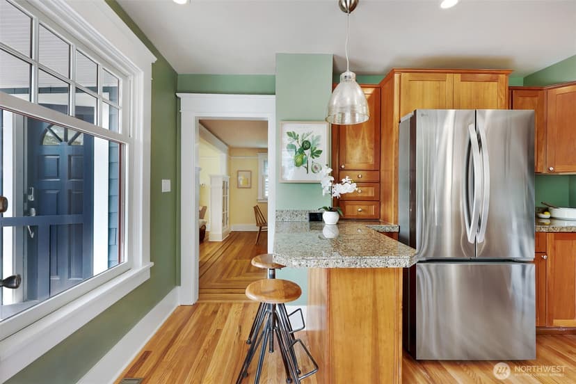Property photo for 1812 N 39th, Seattle photo 11