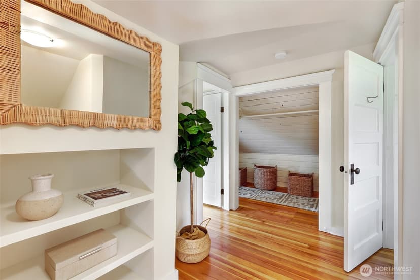 Property photo for 1812 N 39th, Seattle photo 16