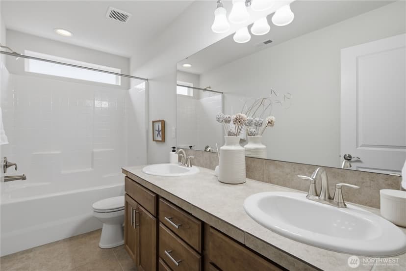 Property photo for 12929 136th Ct NE, Kirkland photo 34