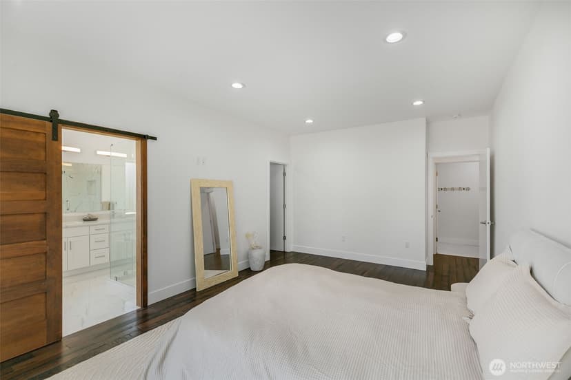 Property photo for 4608 223 Street SW, Mountlake Terrace photo 14