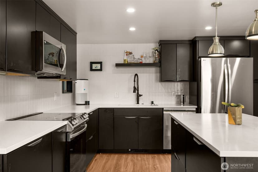 Property photo for 507 W Mercer St #401, Seattle photo 7