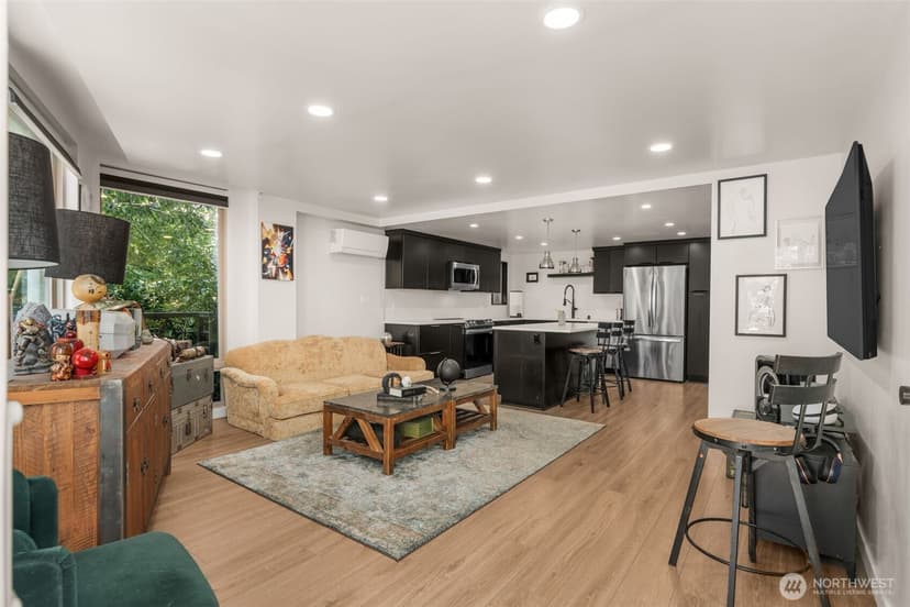 Property photo for 507 W Mercer St #401, Seattle photo 5