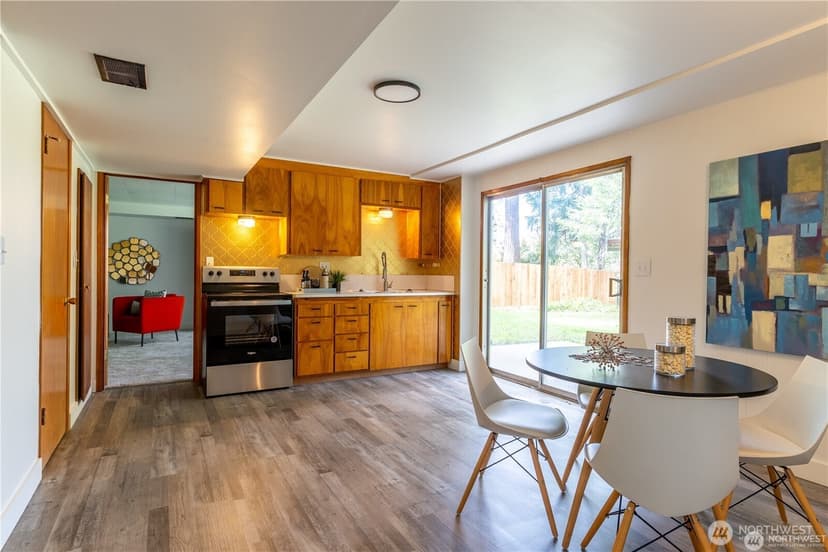 Property photo for 11502 93rd Avenue SW, Lakewood photo 21