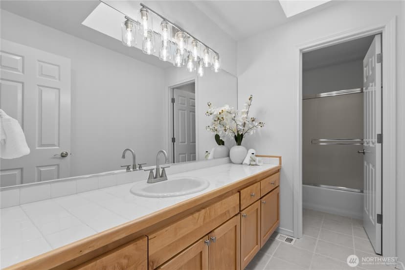 Property photo for 13350 NE 134th Place, Kirkland photo 22