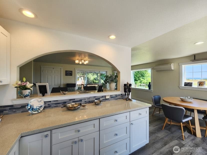Property photo for 370 Olympic View Avenue NE, Ocean Shores photo 8