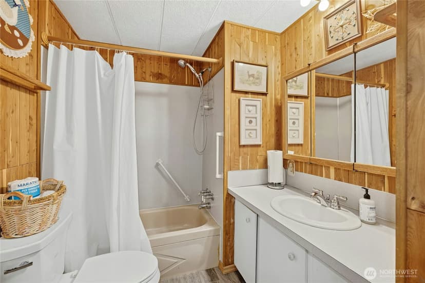 Property photo for 19301 Viking Avenue NW, Poulsbo photo 18
